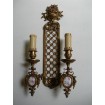 Antica Coppia di Appliques Stile Luigi XVI in Bronzo e Porcellana con Ventoline in Tessuto Rubelli Les Indes Galantes