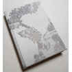 Carnet de Notes Couverture Tissu Lampas de Soie Rubelli Queen Anne Ivoire et Argent