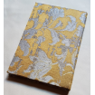 Quaderno con Copertina Rivestita in Tessuto Jacquard di Seta Rubelli Les Indes Galantes Bronzo e Argento