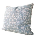 Housse de Coussin Fait Main en Tissu Fortuny Uccelli Bleu Azur et Blanc Antique